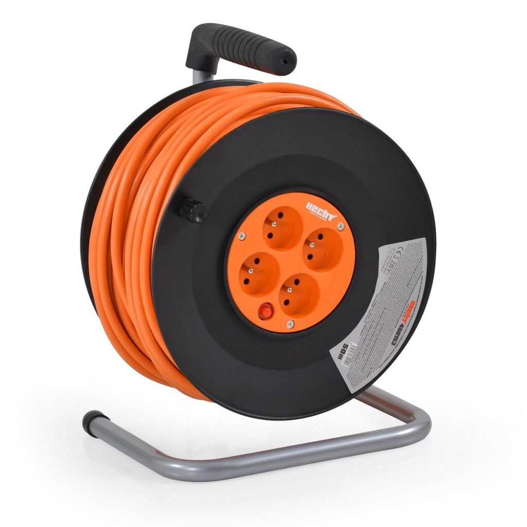 Extension cable on spool 50 m / 4x socket. Conductor cross section 3 x 1.5 mm. Extension cable on a 50 m long coil