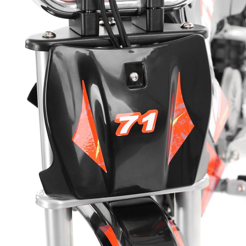 it provides a great riding experience. Charging takes 4-6 hours and the bike is equipped with three speeds and a battery indicator.