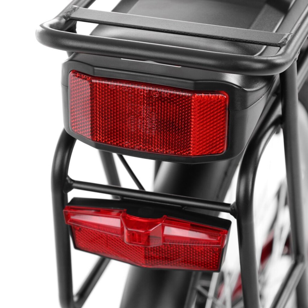 6 Ah / 418 Wh. Motor 250 W. Wheels 26"