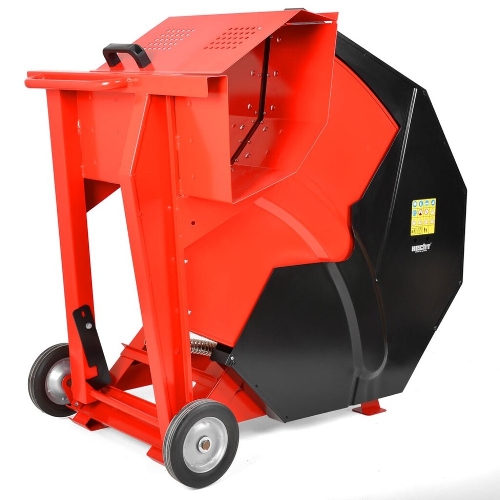 Electric circular saw for wood with power input 5000W. Maximum wood diameter 25 cm. Blade diameter 700 mm. Weight 88 kg. Easy to use.