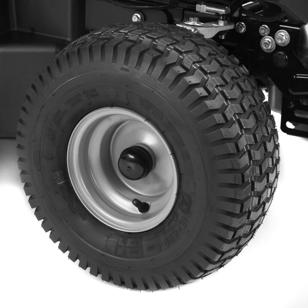 Loncin OHV engine delivering 11.9 HP