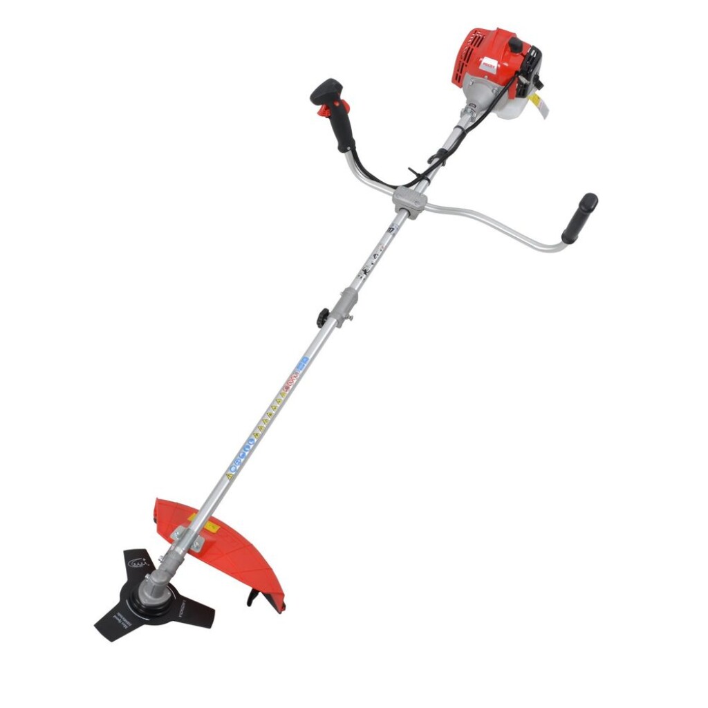 Petrol brush cutter with a 33 cm3 engine of 1.5 HP. Shot of a string 43 cm. Weight 6