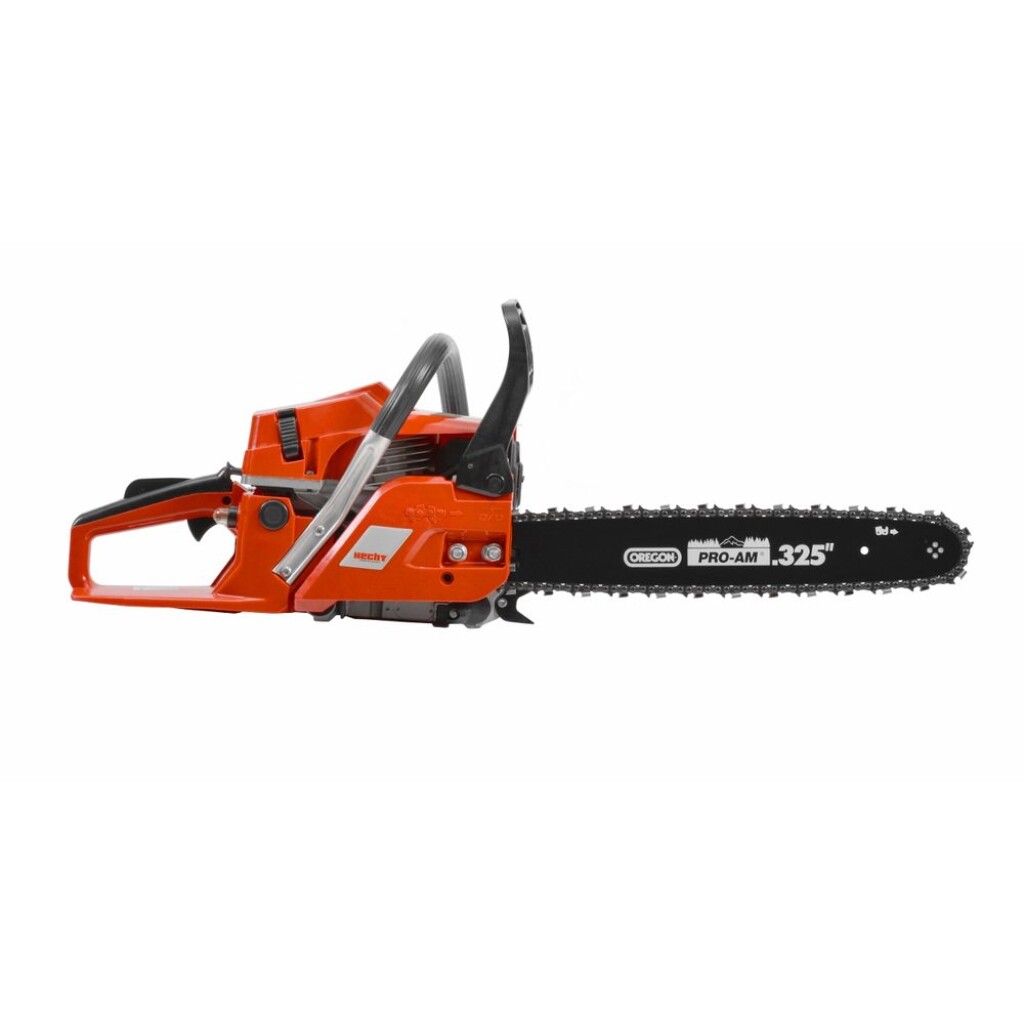 Petrol chainsaw with 39 cm long OREGON chain bar and equipped with 2-stroke engine with power output of 3 HP. Decompression valve