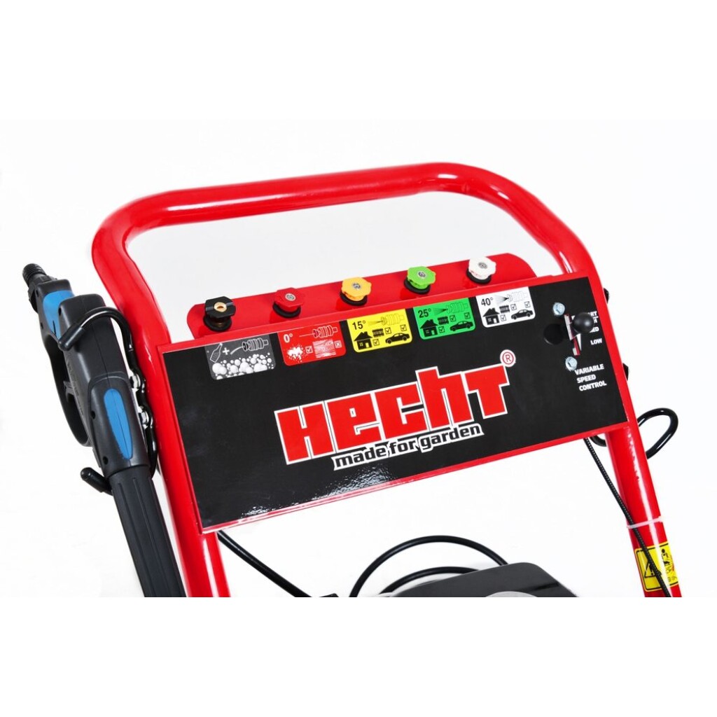 PRESSURE HOSE WITH GUN INCLUDED.