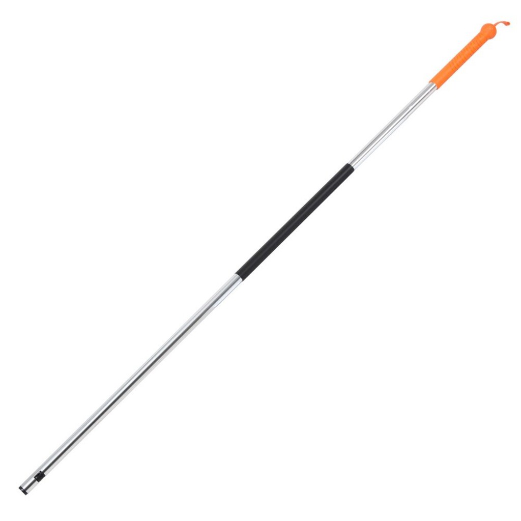 Oval aluminium handle with plastic sleeve. Soft grip