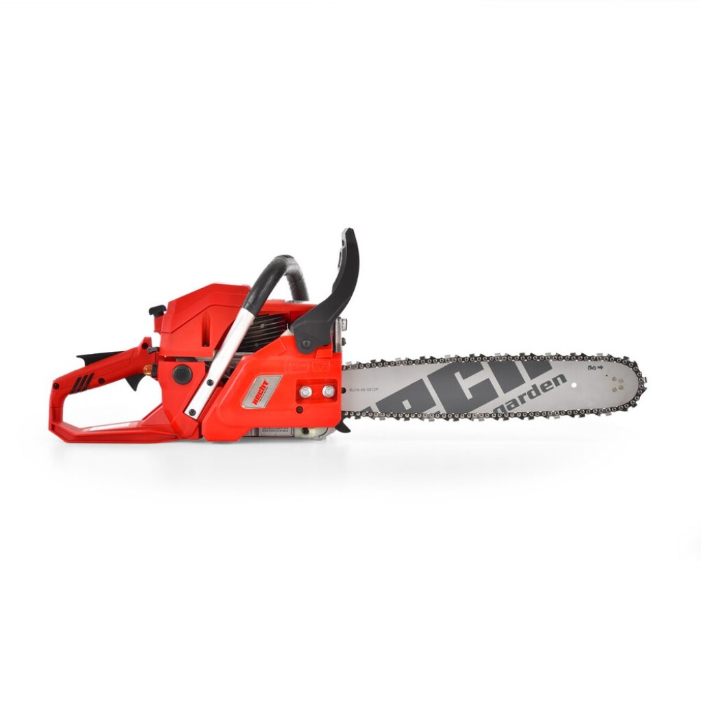 Chainsaw with 56.5 cm3 engine. Engine power 2