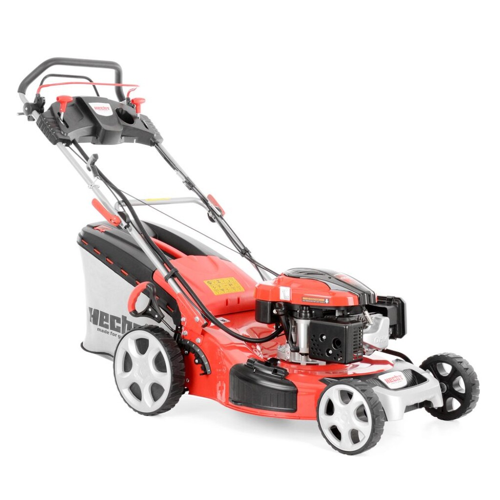 Petrol lawn mower with 4-speed self propelled system and electric starter. Working width: 56 cm. Engine displacement: 196 ccm. Collecting box: 70 l.