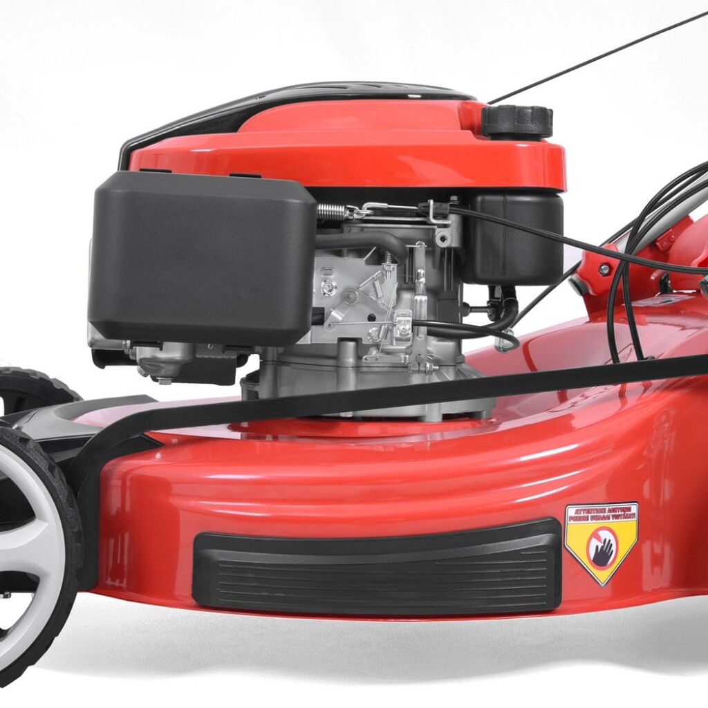 equipped with ball bearings. Powered by HECHT OHV 4-stroke engine. Working width 56 cm. Mulching kit included