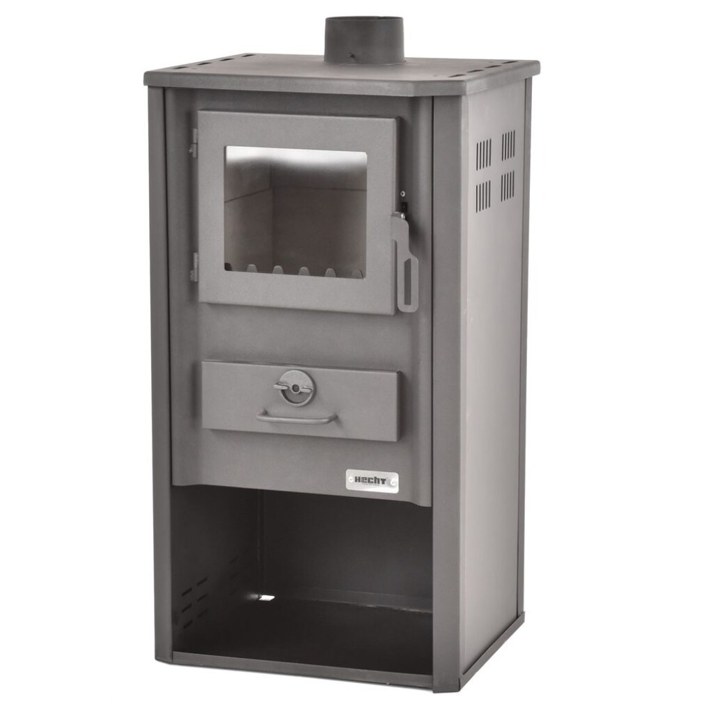 Stove with a glass door for wood with an output of 8 - 9 kW. Made in Europe.