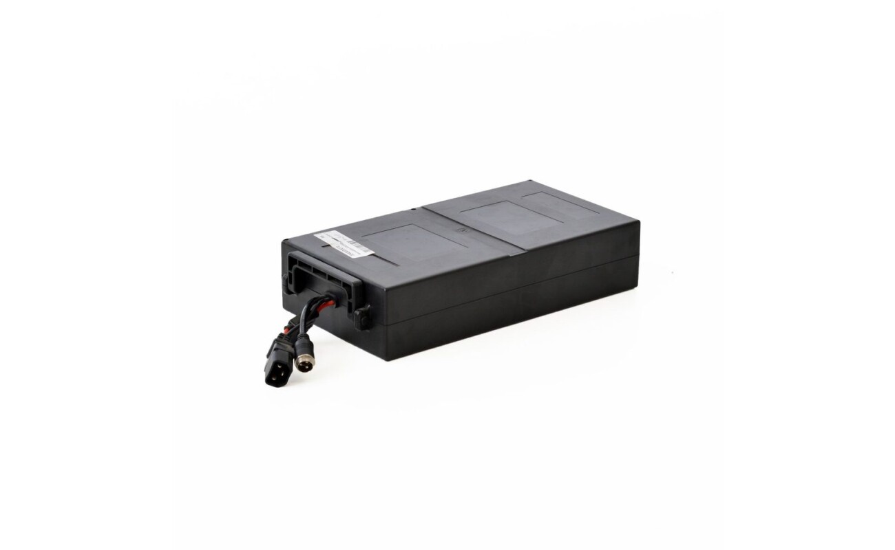 Additional battery for HECHT COVID / COCIS MAX. Onto floor installation. Provides up to 2x higher range. Lithium battery 60V / 20Ah with lock (key). Under the cover in the floor there is a space intended for storing this additional battery including the connector.