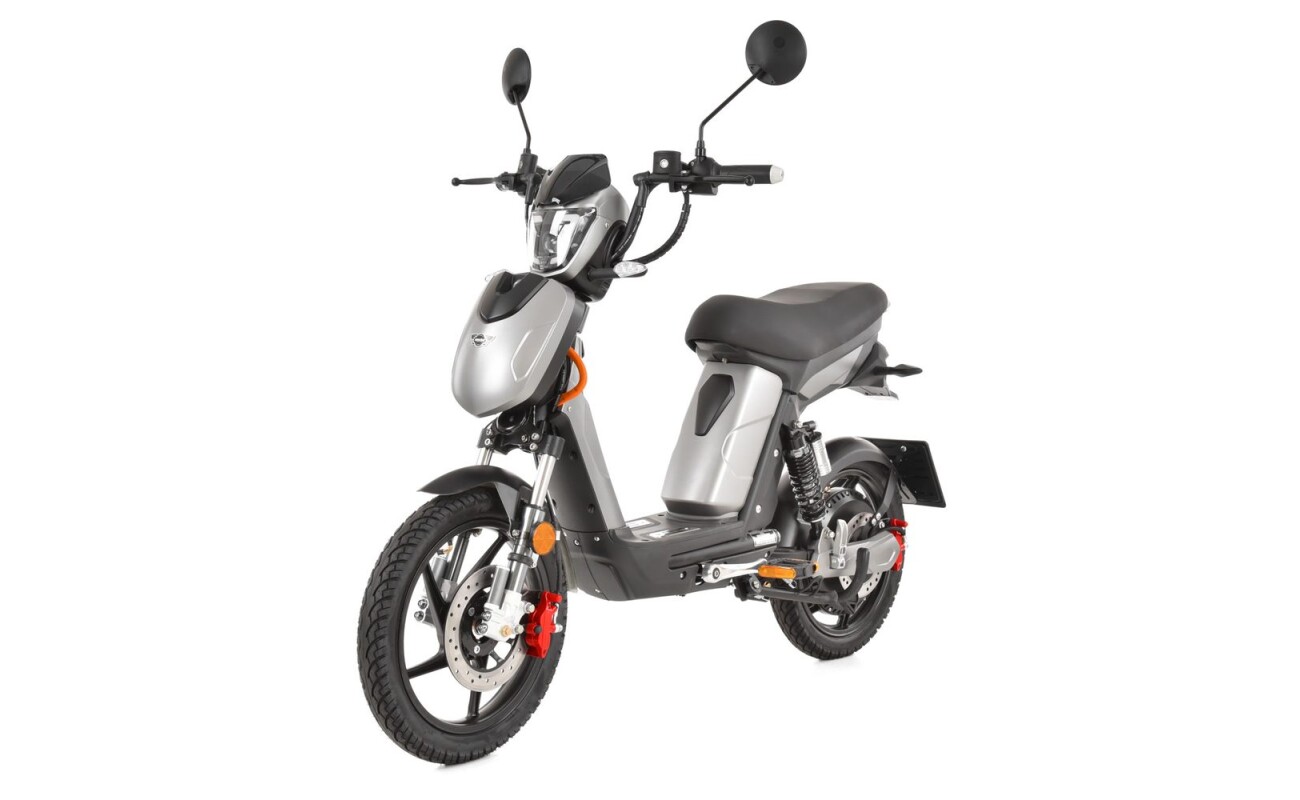 Electric moped (scooter) with 800 W motor. Max. speed 40 km / h