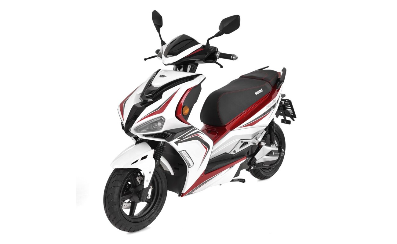 Electric scooter with 3000 W motor. Max speed 45 km/h