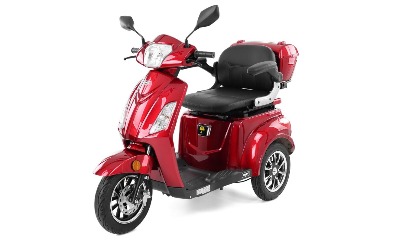 Electric scooter for the elderly and people with reduced mobility. Motor 1000 W