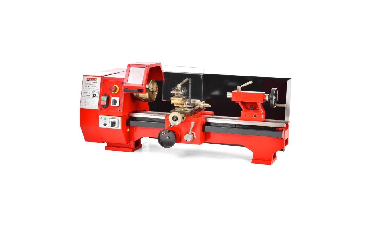Electric metal lathe including standard accessories. Workpiece length up to 550 mm