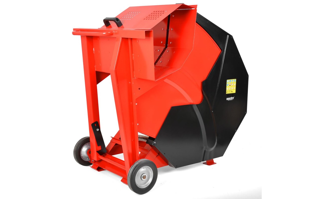 Electric circular saw for wood with power input 5000W. Maximum wood diameter 25 cm. Blade diameter 700 mm. Weight 88 kg. Easy to use.