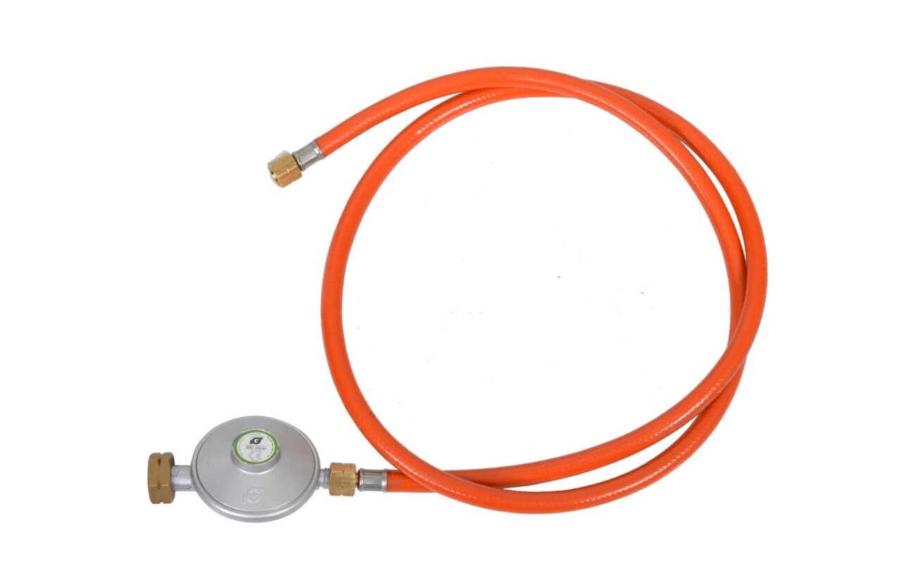 Gas regulator including hose for gas heater HECHT 3015.