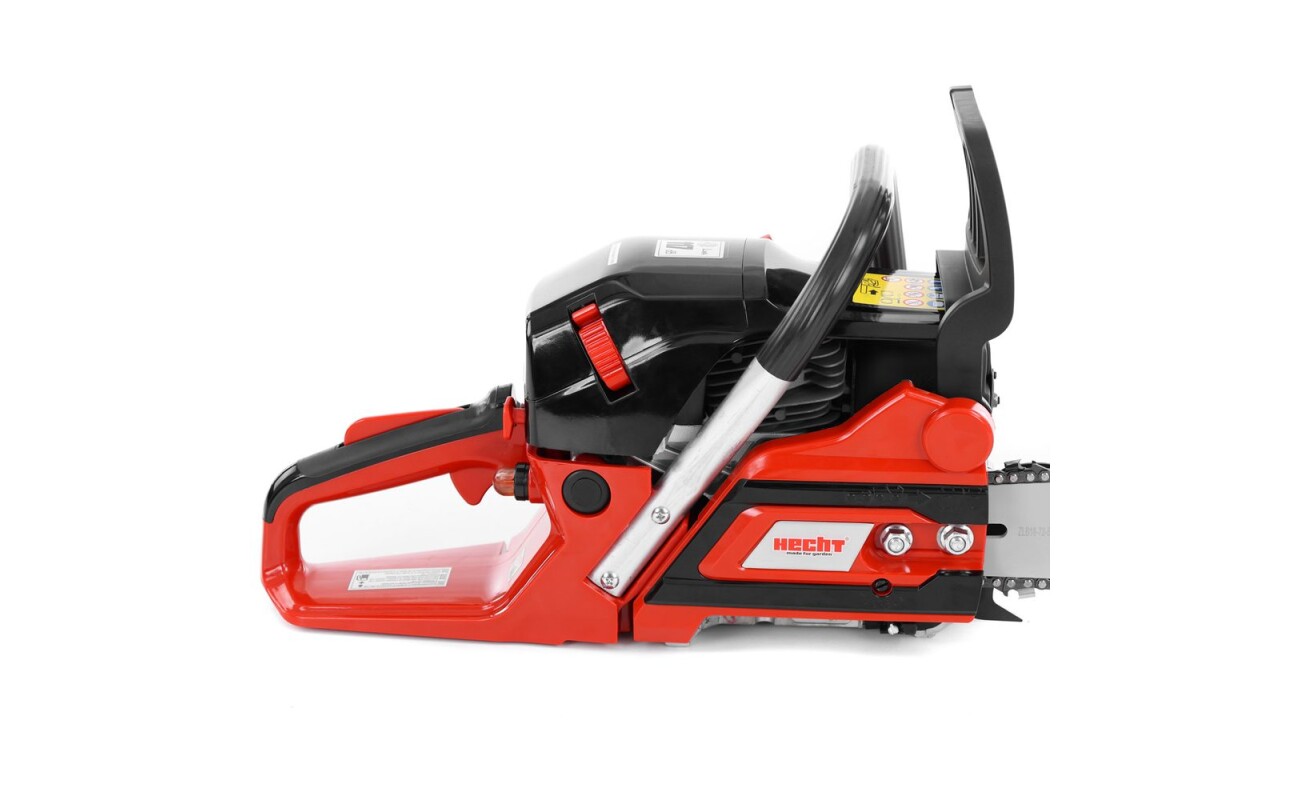 featuring a 45 cm bar capable of handling the most demanding tasks. With a 62 cm³ motor volume providing sufficient strength for effective cutting of even hard materials. Weight 5.4 kg.