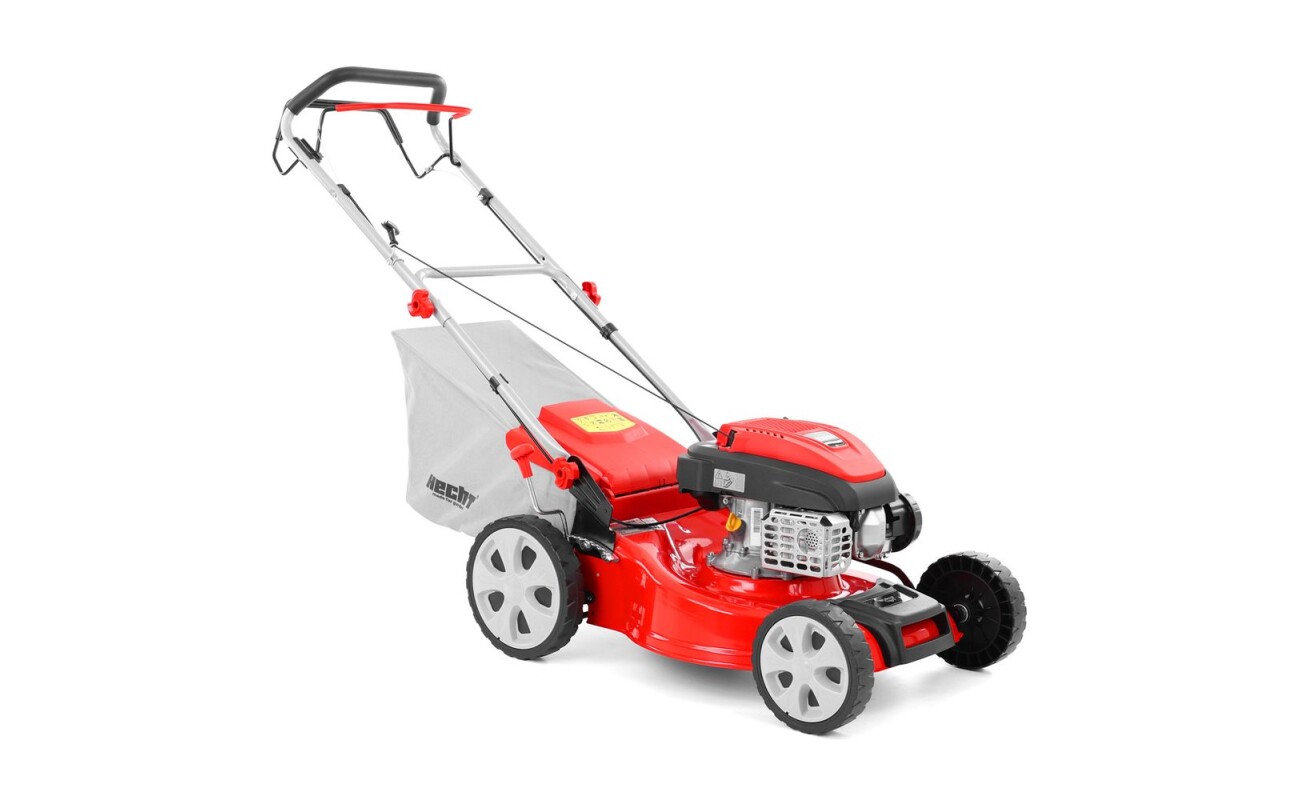 Self-propelled gasoline lawn mower ● STEEL CHASSIS ● Cutting width: 46 cm ● Engine volume: 141 cm3 ● Engine power: 2.2 kW ● Bag capacity: 55 l ● Max. recommended area: 1000 m2