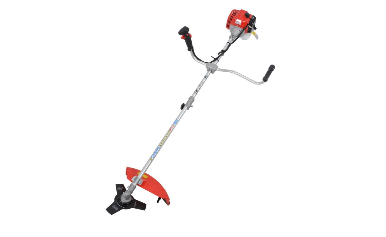 Petrol brush cutter with a 33 cm3 engine of 1.5 HP. Shot of a string 43 cm. Weight 6