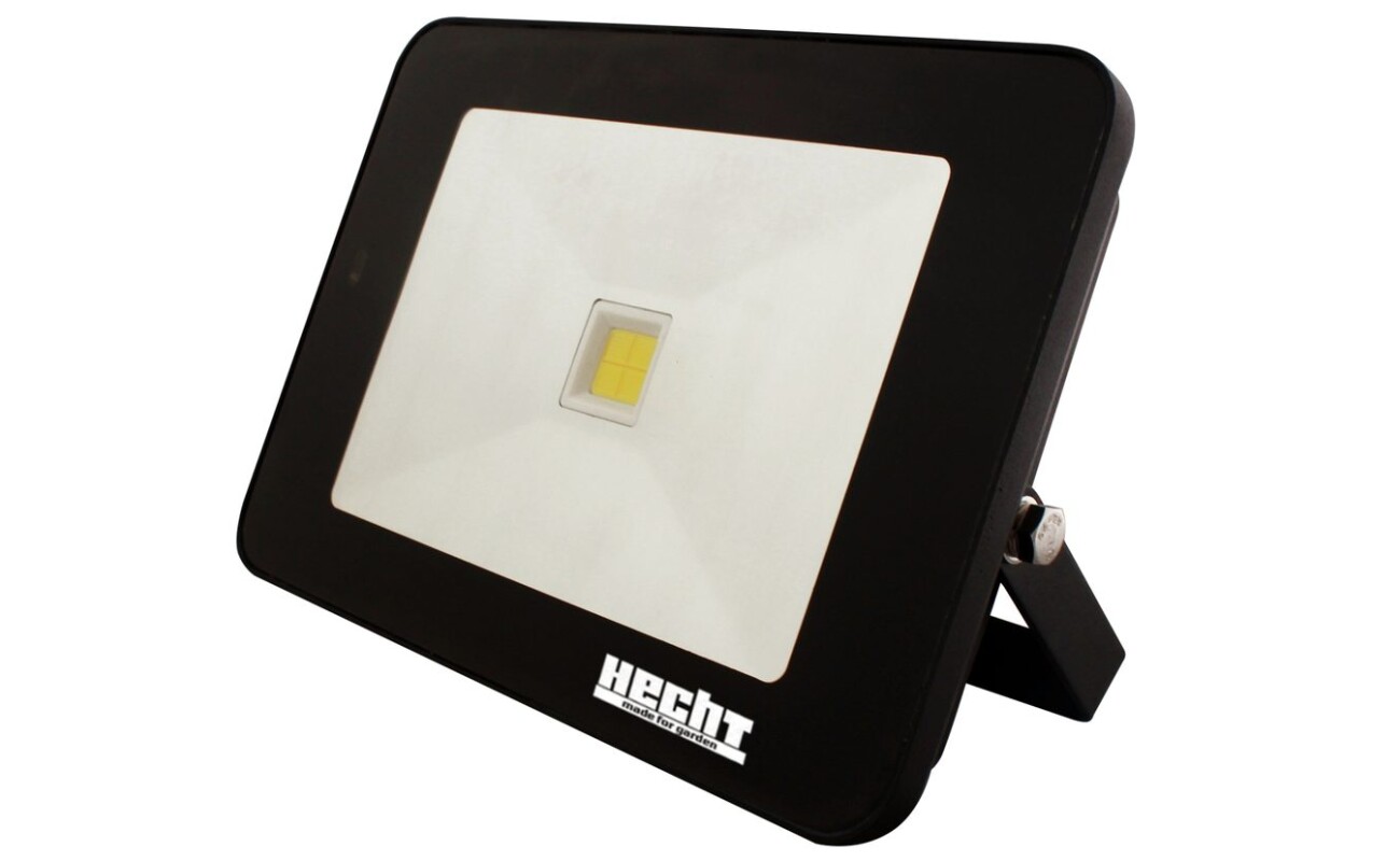 LED light with 3750&nbsp;lm light intensity. Light temperature 6500 K.&nbsp;Settings: sensitivity