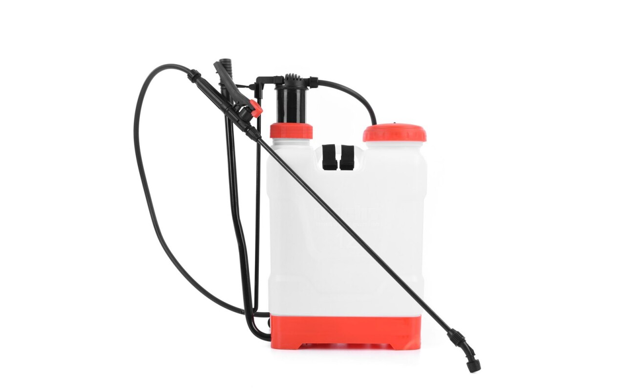 Manual piston powered knapsack sprayer with tank volume&nbsp;12 litres and maximal pressure 4&nbsp;bar. Equipped with adjustable spraying&nbsp;jet and release lock.
