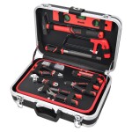 <p>111-piece hand tool set in an aluminium case