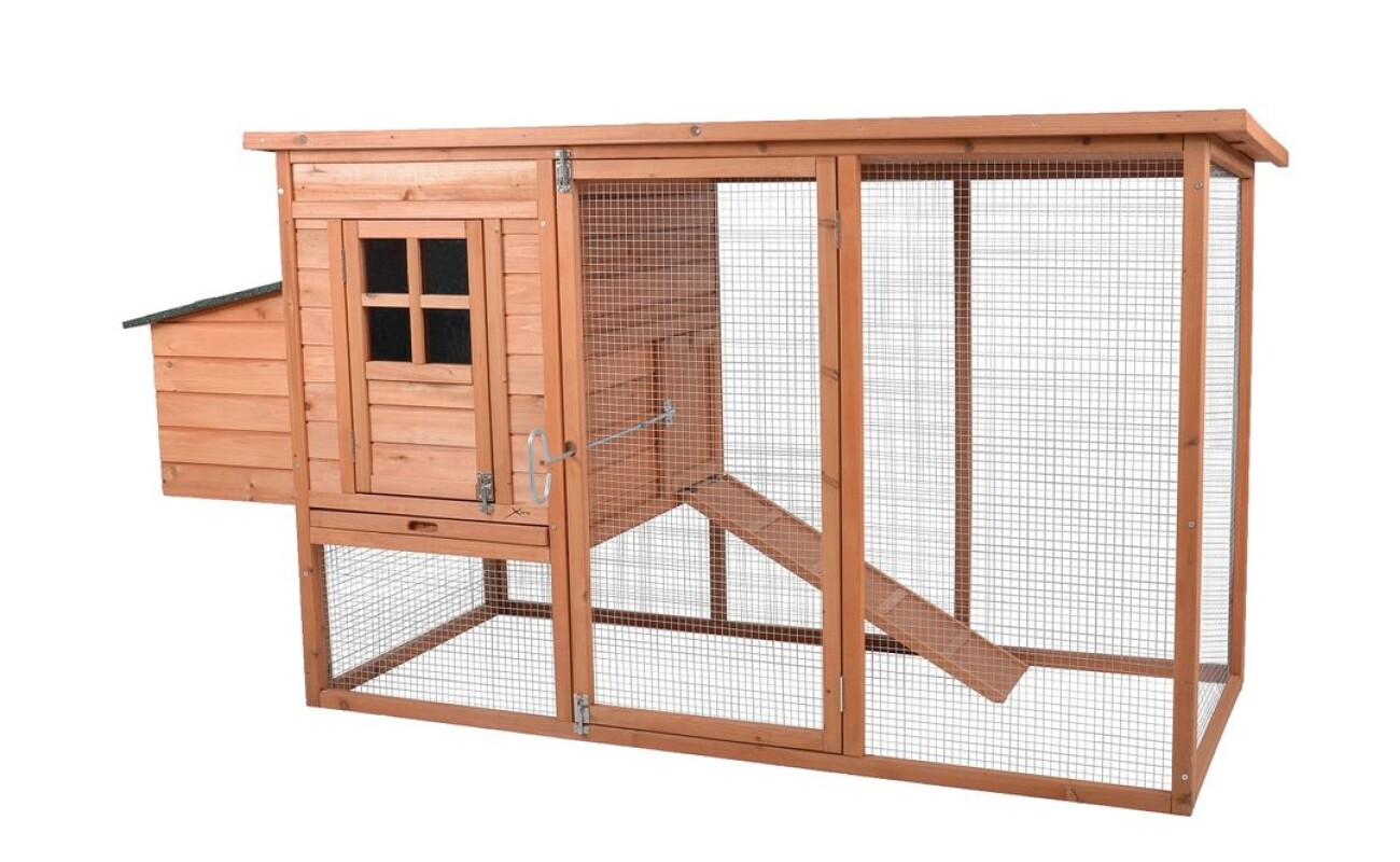 Henhouse with paddock without ground wires. Possibility of locking over night. Made of durable fir wood. Roof covered with asphalt shingle Dimensions (L x W x H): 201 x 68 x 102 cm.