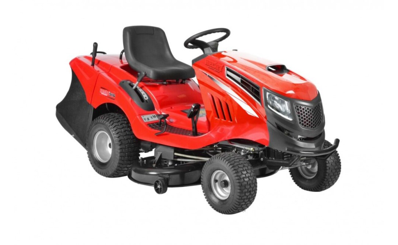 Petrol lawn tractor. Working width 112 cm. Engine BRIGGS & STRATTON PROFESSIONAL. Suitable for large areas and football fields. Engine capacity 724 cm3 / 17