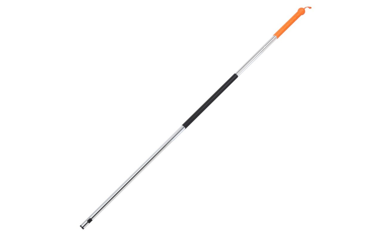 Oval aluminium handle with plastic sleeve. Soft grip