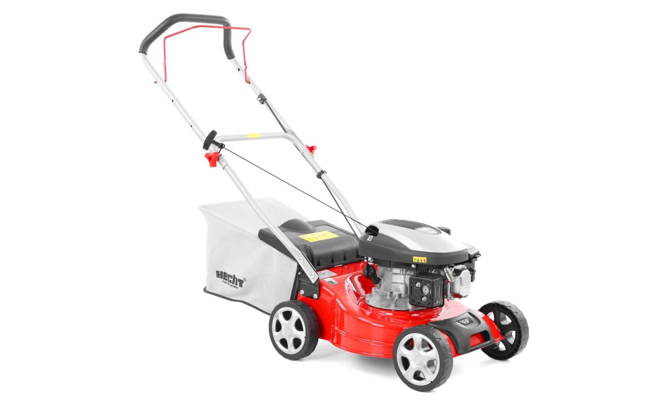 The HECHT 540 petrol lawn mower is a reliable assistant for regular maintenance of medium-sized gardens. It is equipped with a powerful DUCAR engine with a displacement of 131 cm³