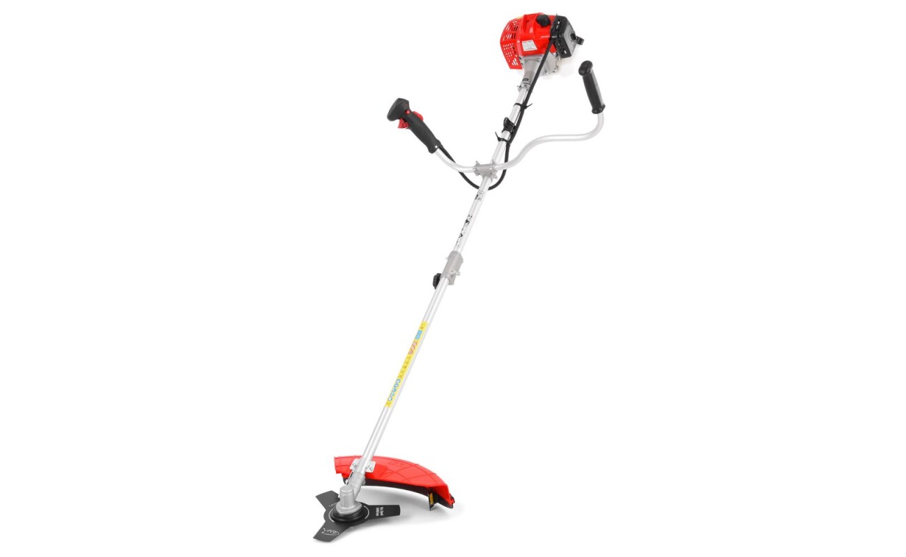 Practical and light motor brushcutter with a width of 25.5 / 43 cm and a power of 0.75 kW (1.1 HP) with a string head and a metal disc. Weight 6.5 kg. Engine capacity 25.4 cm3.