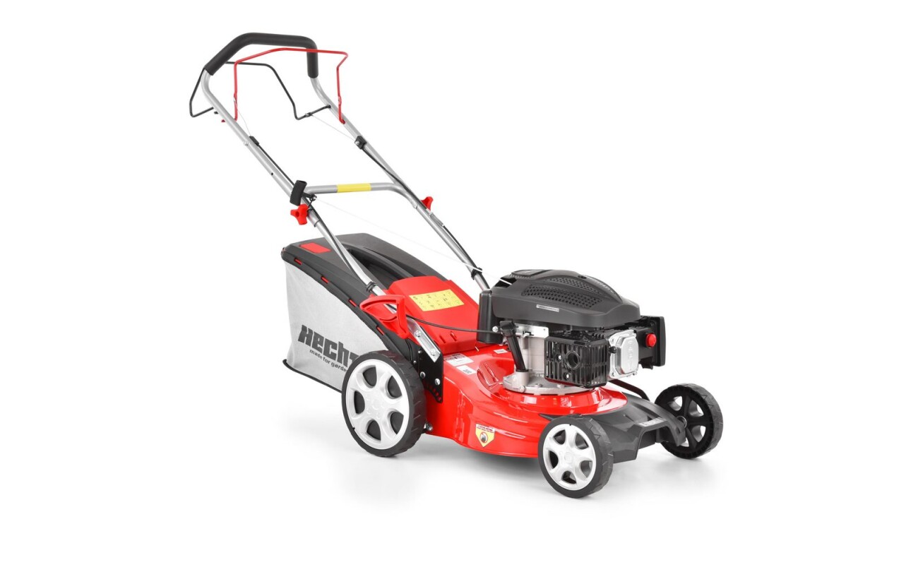 Self-propelled petrol powered rotary lawn mower with 4-stroke engine with displacement of 98 cm3. Working width 43 cm. Suitable for areas of up to 800 m2. 