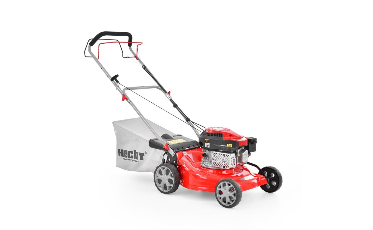 Motor lawn mower with self-propelled system. Working width: 46 cm. Engine capacity: 144 cm3. Engine power: 2.5 kW. Basket capacity 60 l. Max. recommended area: 1000 m2.