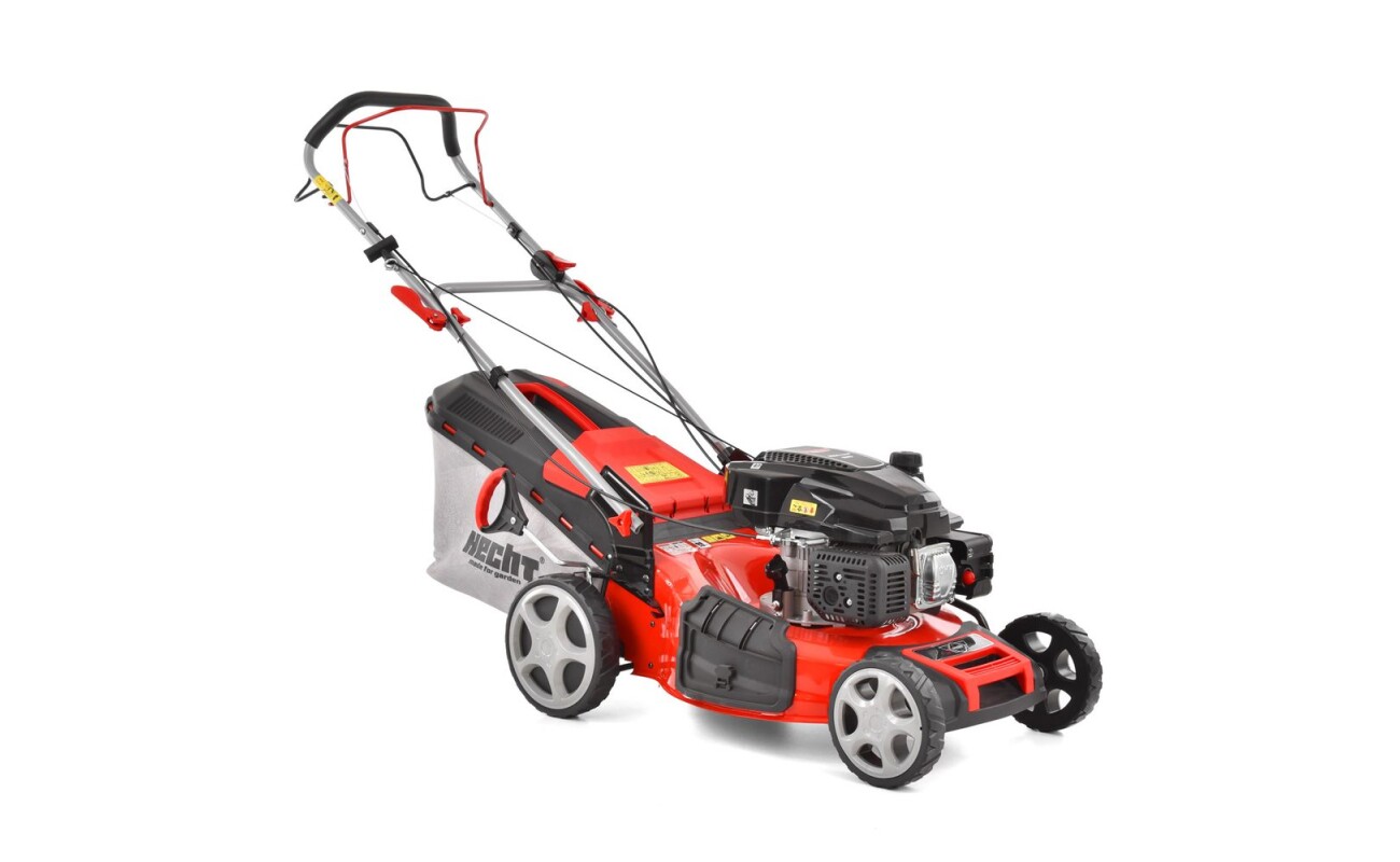 Petrol lawn mower with self propelled system with a reach of 53 cm. 224 cm3 engine with a rated power of 4.4 kW. Basket volume 75 l. The mower is suitable for mowing areas up to approx. 1500 m2.