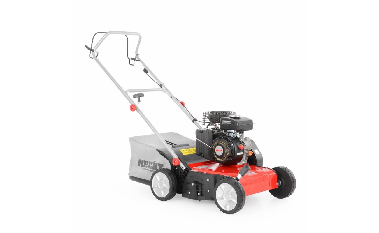 Petrol powered lawn scarifier with steel chassis. Self propelled. Power output&nbsp; 3
