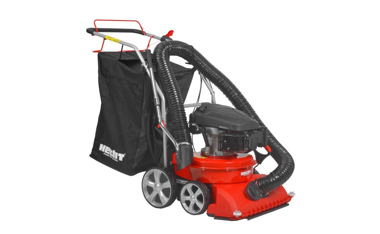 Self propelled. Petrol powered vacuum cleaner - blower. 4-stroke engine
