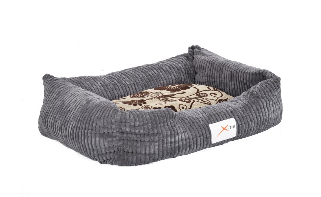 Luxury bed for demanding pets. Made from flax and corduroy. Very comfortable.