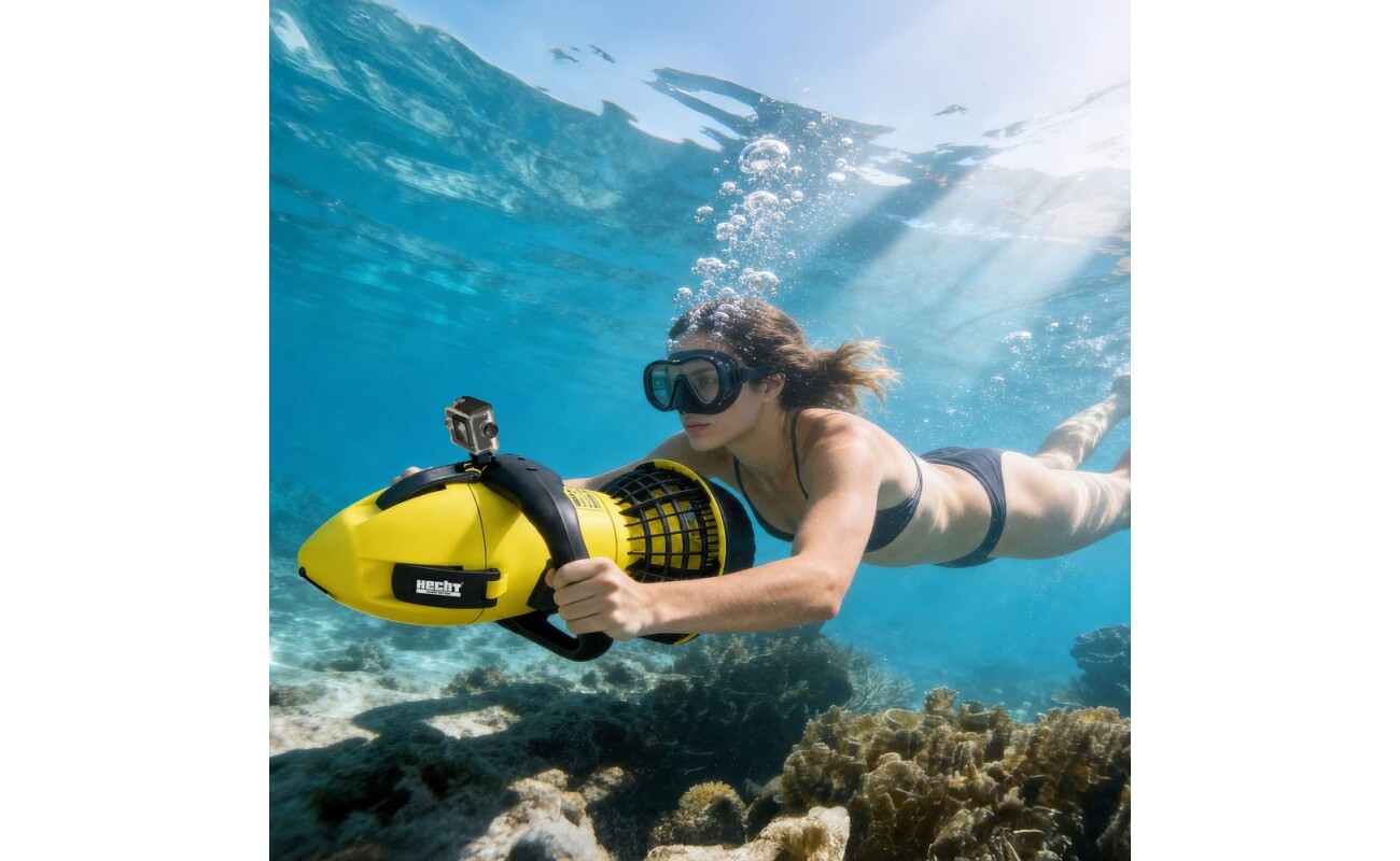 a maximum speed of 5.2 km/h and a depth range of up to 10 m. Suitable for recreational diving and snorkelling. Battery life 30-50 minutes
